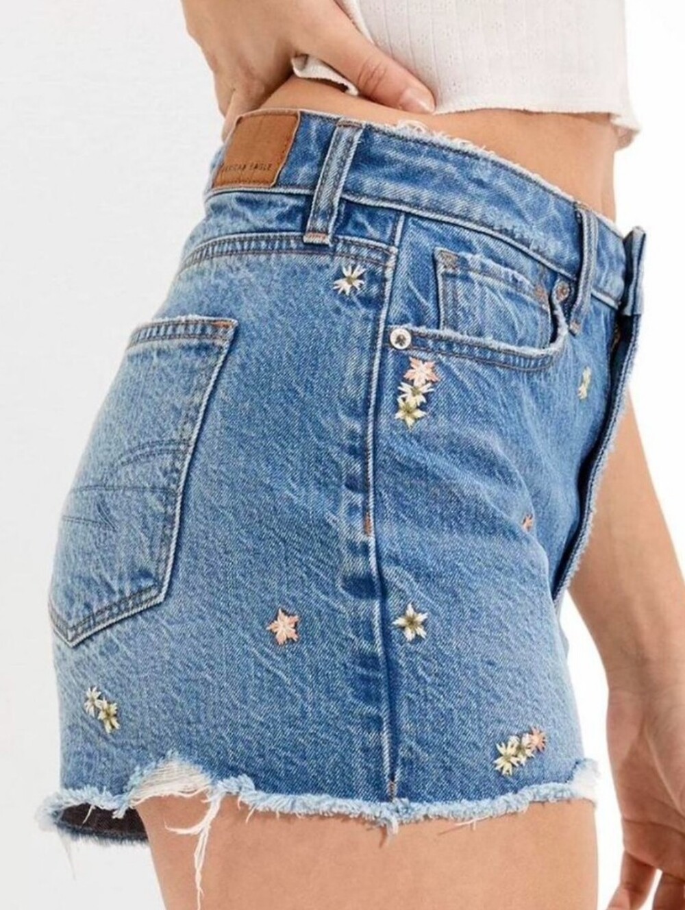 American Eagle Embroidered High-Rise Denim Mom Shorts Size 10